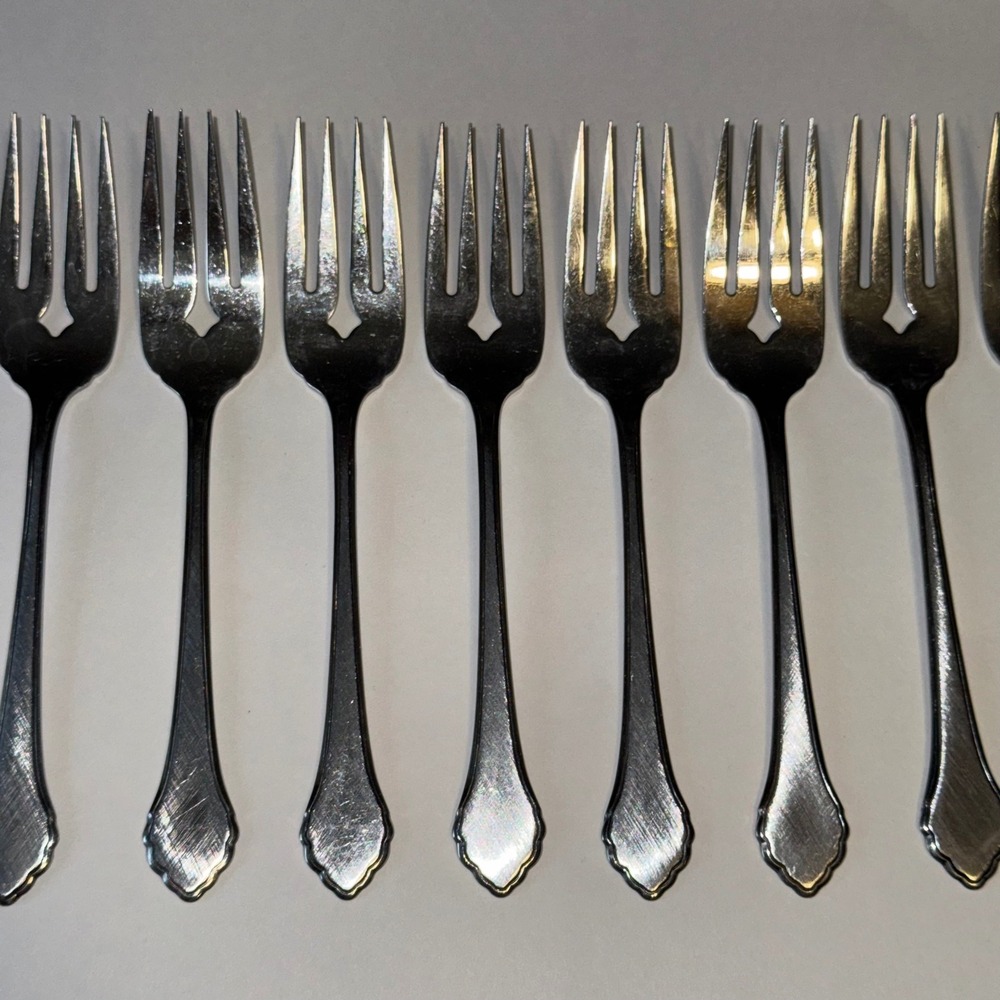 Oneida Wm A Rogers Deluxe Silver Summer Mist Forks Set of 10